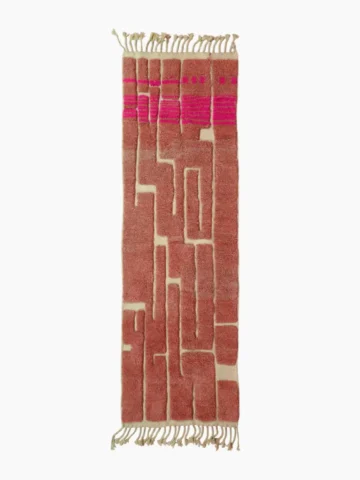 Top View of Amara handmade Moroccan wool runner rug with a pink maze pattern and a high/low pile