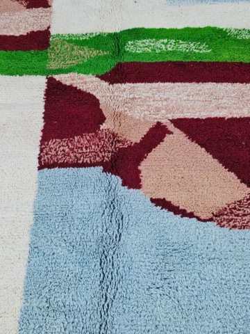Detailed View of Arij handmade Moroccan wool rug with a modern multicolor design
