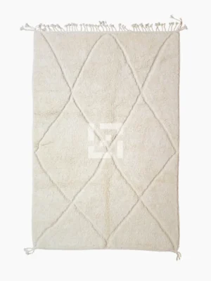 Top View of Elara handmade Beni Mrirt wool rug with a Moroccan ivory diamond design