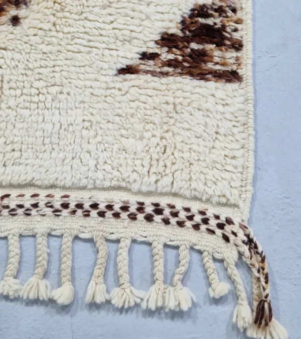 Detailed View of Orin handmade Beni Mrirt wool runner with an abstract diamond design in brown, green, and ivory