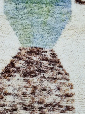 Detailed View of Orin handmade Beni Mrirt wool runner with an abstract diamond design in brown, green, and ivory