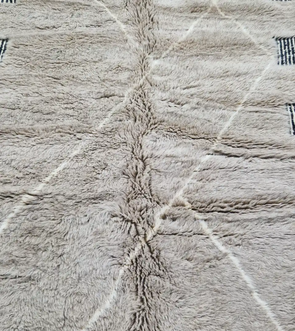 Neutral modern Moroccan wool rug greige ivory geometric