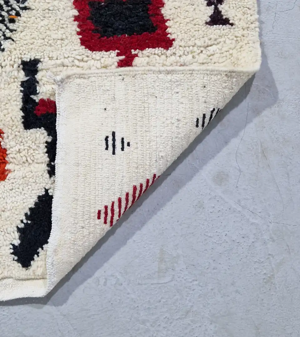 High contrast wool runner rug for entryway 3x9