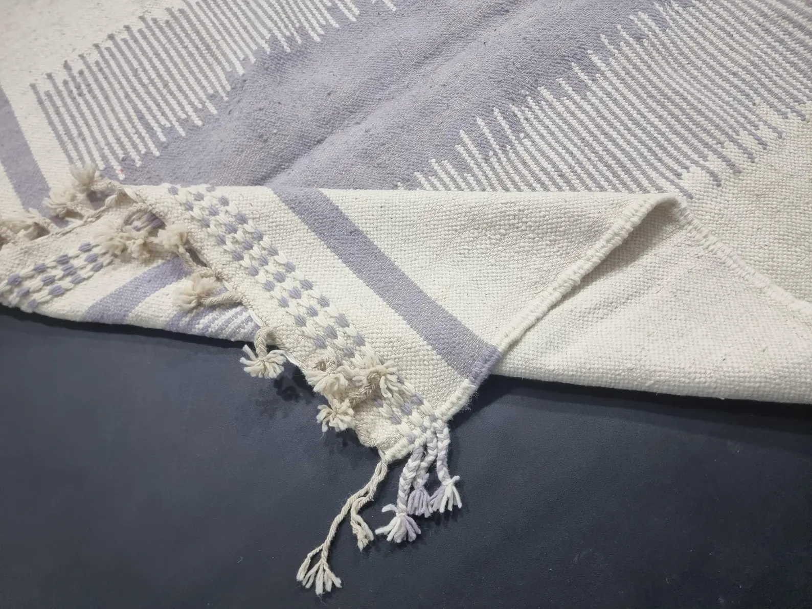 Handwoven Moroccan area rug 5x7 in ivory and soft gray