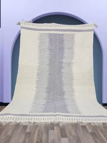 Handwoven Moroccan area rug 5x7 in ivory and soft gray